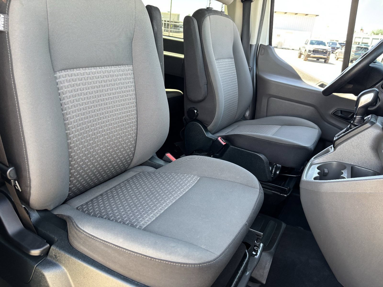 Used 2023 Ford Transit 350 XLT RWD image 11