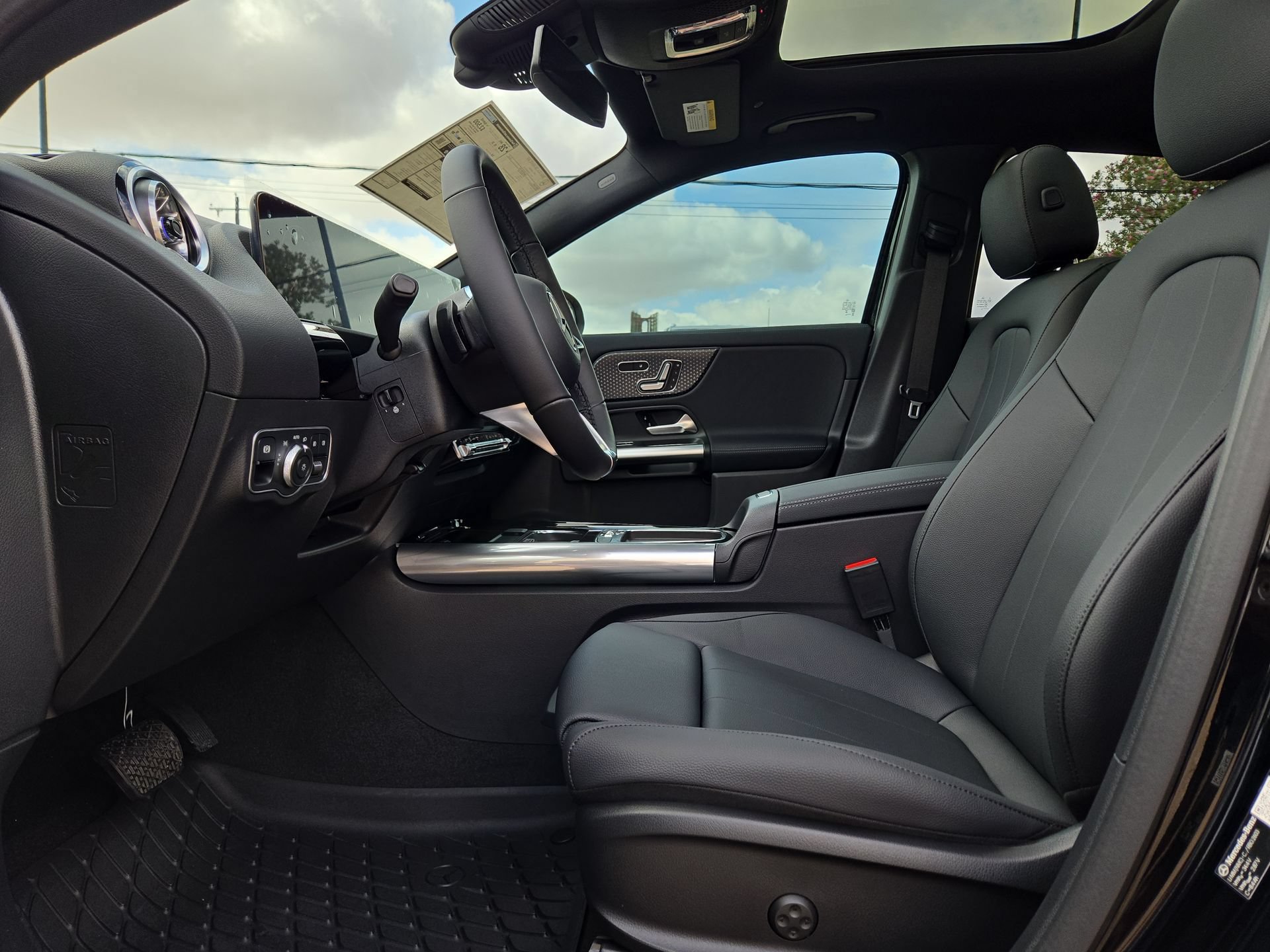 New 2026 Mercedes-Benz GLA 250 4MATIC image 16