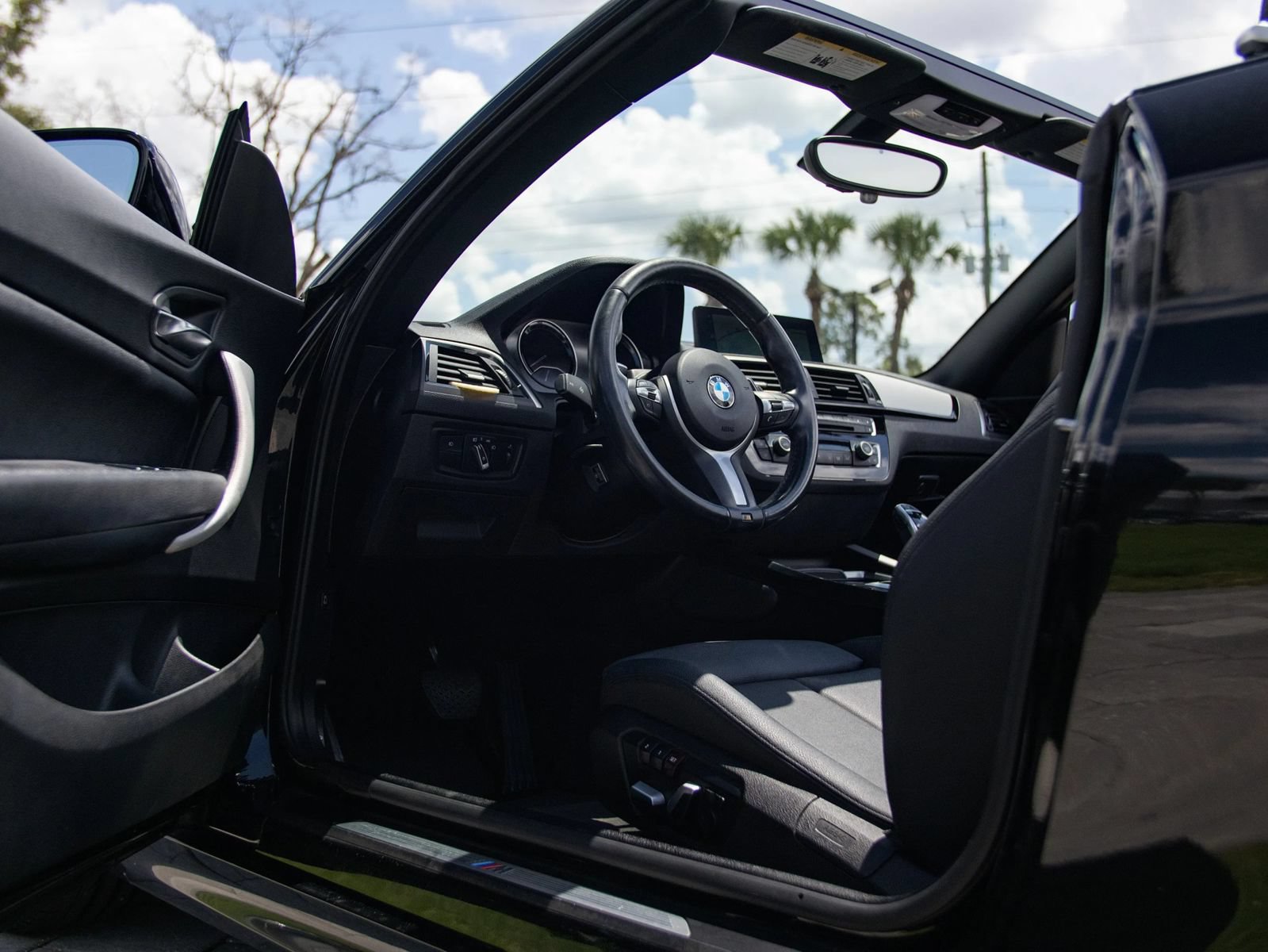 Used 2018 BMW 230i Convertible RWD image 17