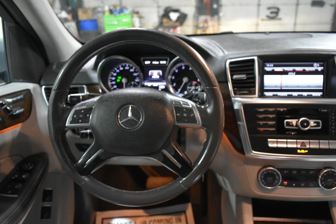 Used 2013 Mercedes-Benz GL 450 4MATIC w/ Premium 1 Pkg image 36