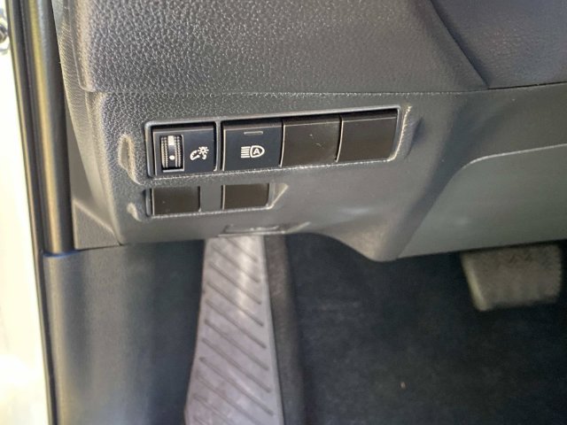 Used 2022 Toyota Corolla Cross LE FWD image 15