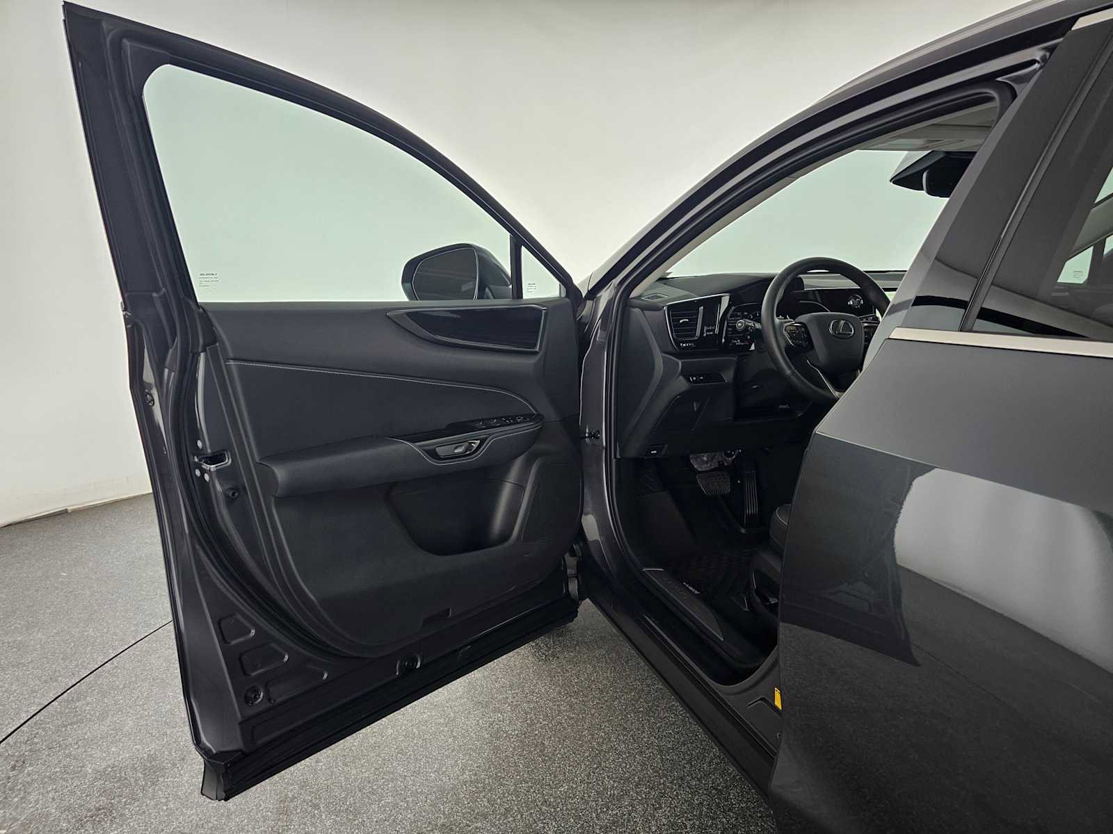 Certified 2026 Lexus NX 350 NX 350 AWD w/ Accessory Package (Z2) image 19