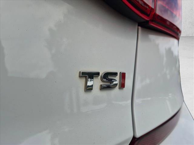 Used 2017 Volkswagen Passat 1.8T SE FWD image 25