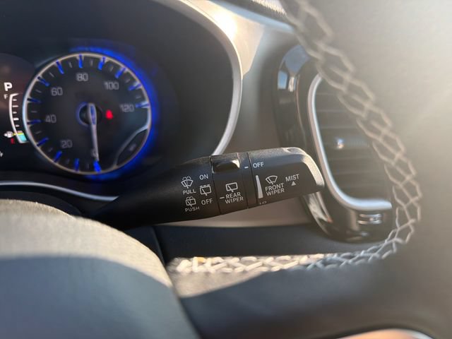 New 2027 Chrysler Pacifica Select FWD image 17