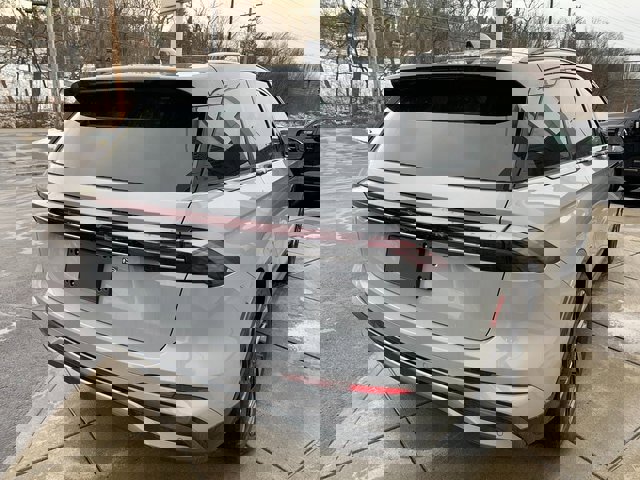 New 2026 Lincoln Nautilus Reserve w/ Jet Appearance Package image 13