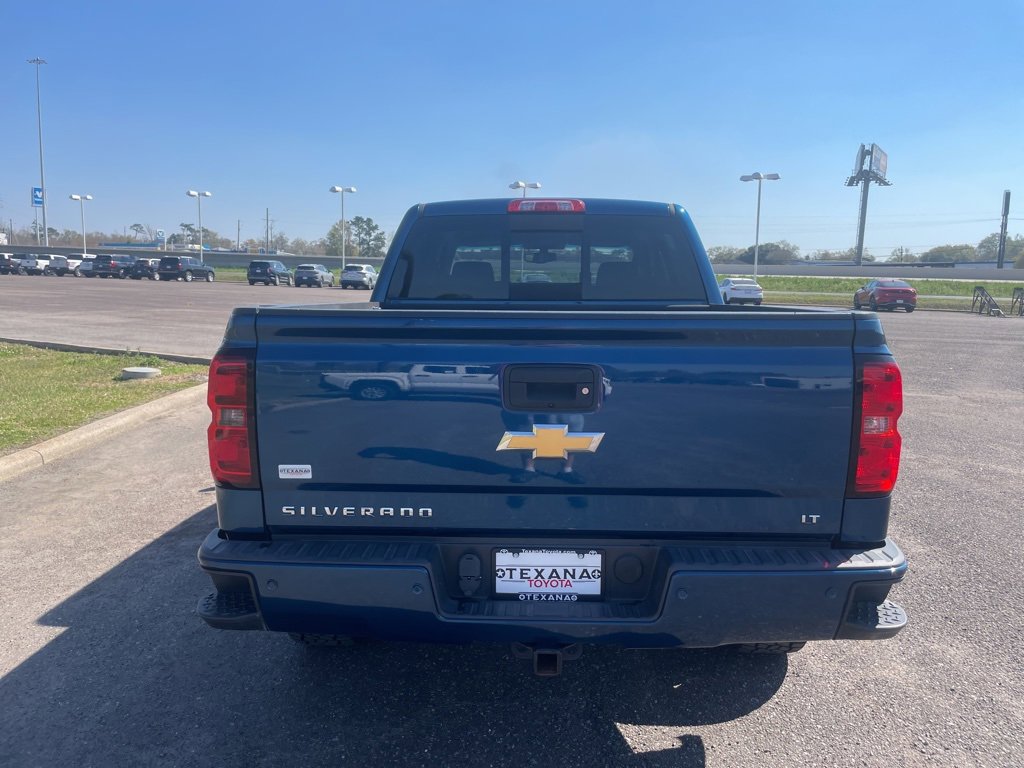 Used 2018 Chevrolet Silverado 1500 LT w/ Texas Edition image 12