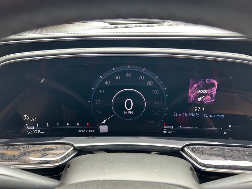 Used 2021 Cadillac Escalade ESV Premium Luxury w/ Driver Assist Tech Package image 30