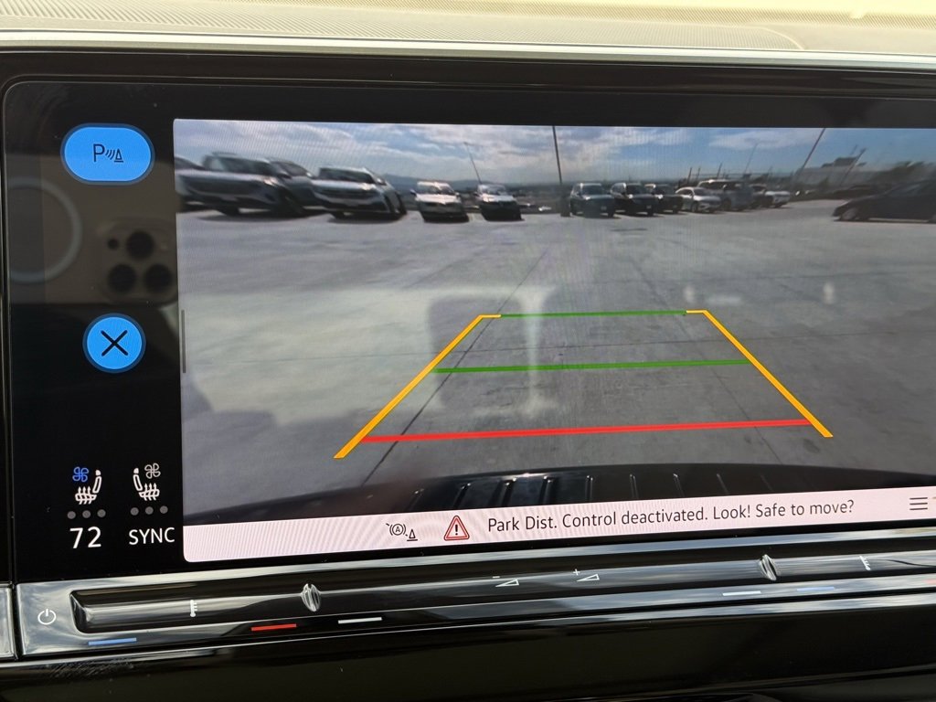 Certified 2025 Volkswagen Atlas SEL image 11