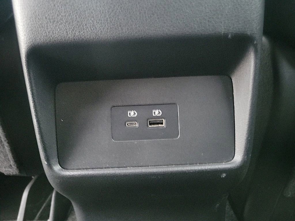 Used 2021 Nissan Rogue SV image 13