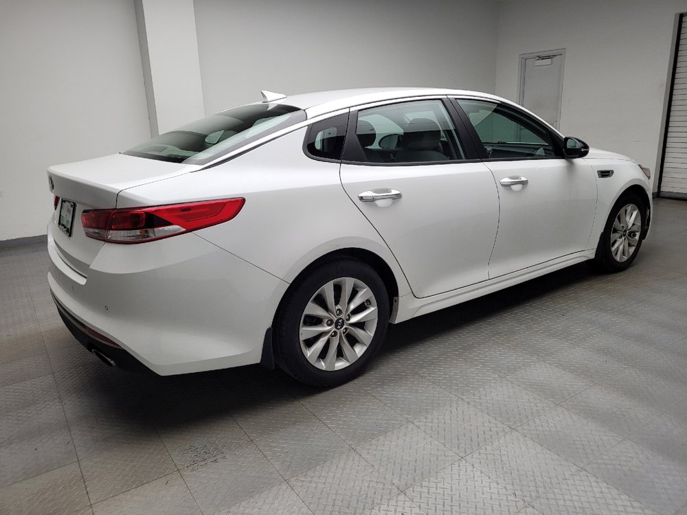 Used 2018 Kia Optima LX w/ 17" Alloy Wheels Package FWD image 10
