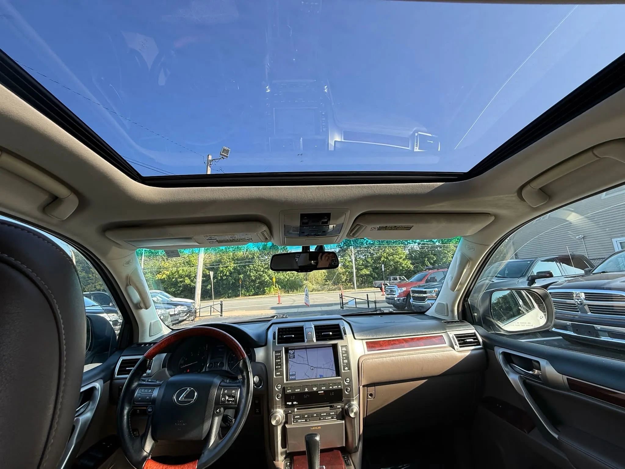 Used 2011 Lexus GX 460 image 12