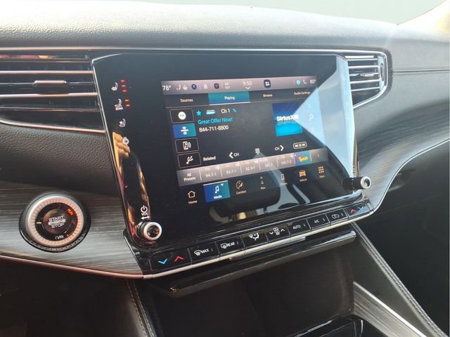 Used 2024 Jeep Wagoneer Series II w/ Flexible Seating Group image 7