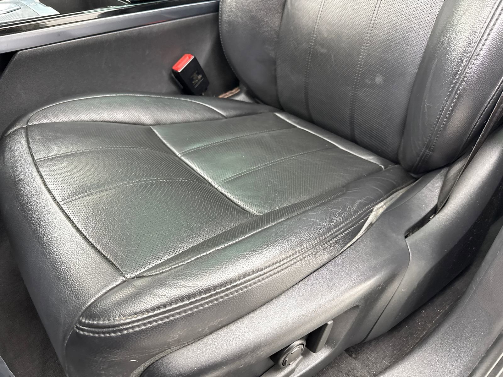 Used 2020 Land Rover Range Rover Evoque SE AWD/4WD image 35