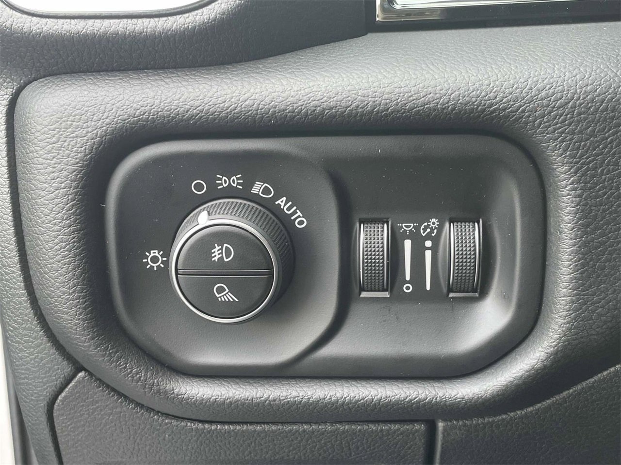 New 2026 RAM 1500 Laramie image 14