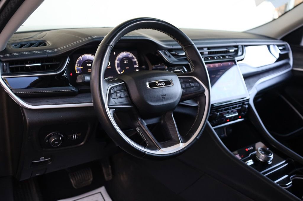 Used 2022 Jeep Grand Cherokee L Limited w/ Trailer Tow Group (B) image 12