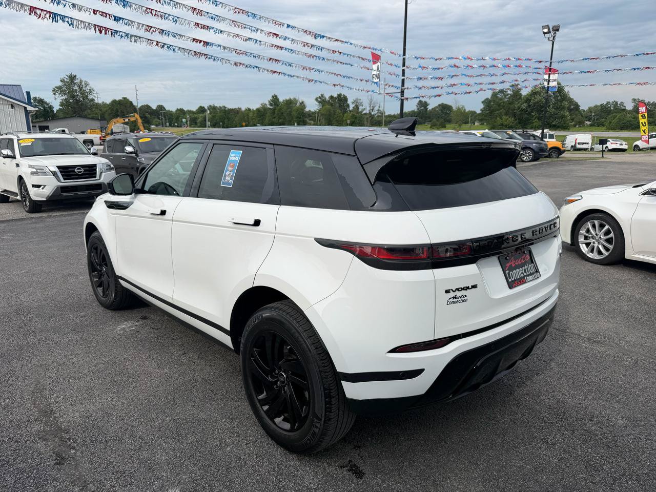 Used 2021 Land Rover Range Rover Evoque S AWD/4WD image 8