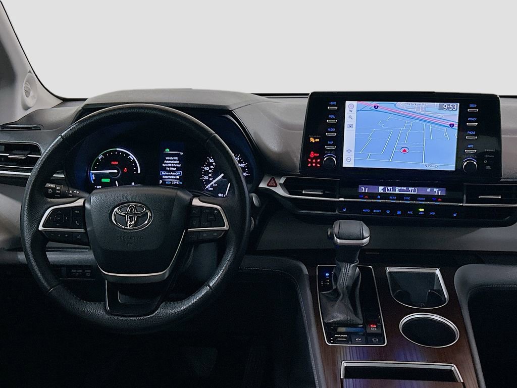 Used 2023 Toyota Sienna XLE w/ XLE Plus Package FWD image 21