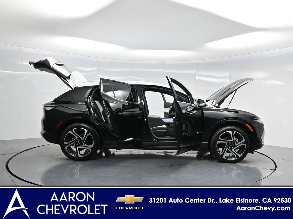 New 2025 Chevrolet Equinox EV LT w/ Convenience Package II AWD/4WD image 3