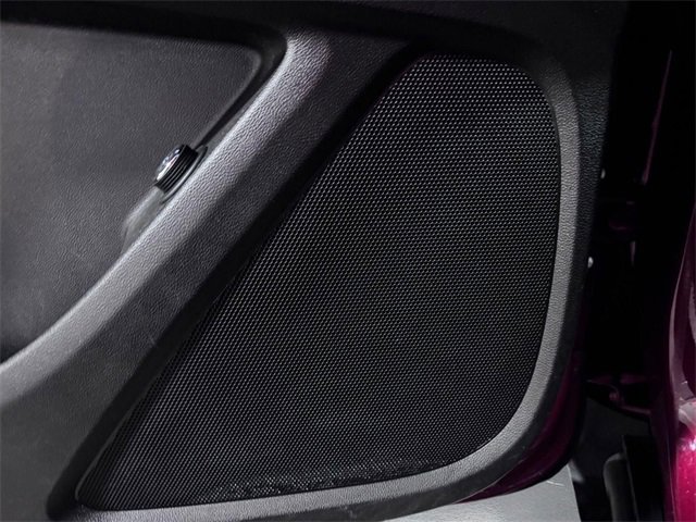 Used 2020 Chevrolet Traverse LT image 14