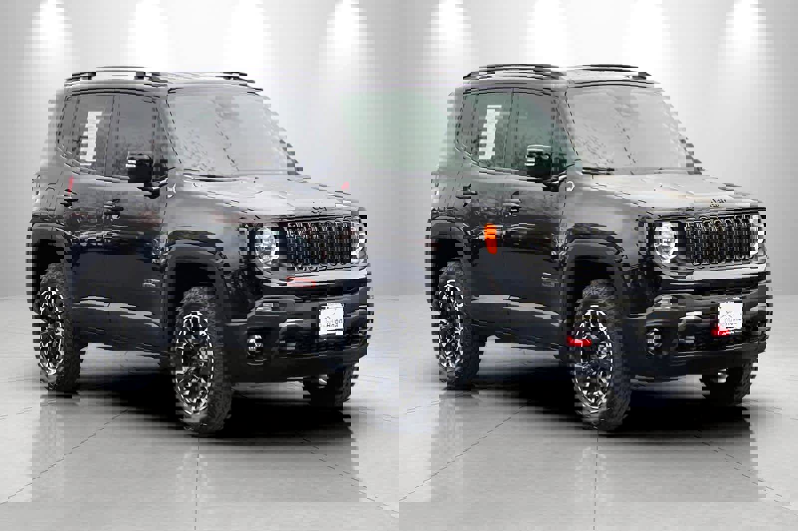 Used 2023 Jeep Renegade Trailhawk w/ Trailhawk Elite Group image 9