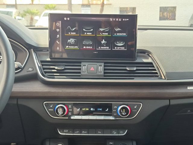 Used 2025 Audi Q5 e Premium AWD/4WD image 24