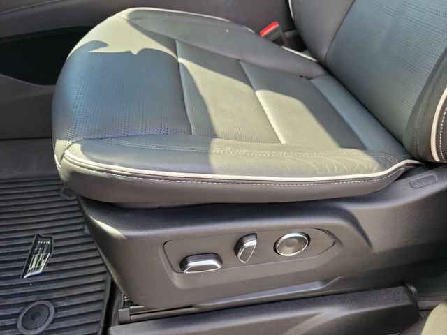 Certified 2023 Cadillac Escalade ESV Sport w/ LPO, ONYX Package AWD/4WD image 24