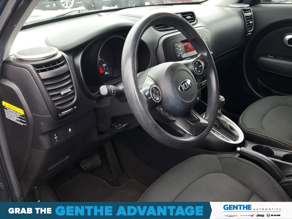 Used 2015 Kia Soul + image 9