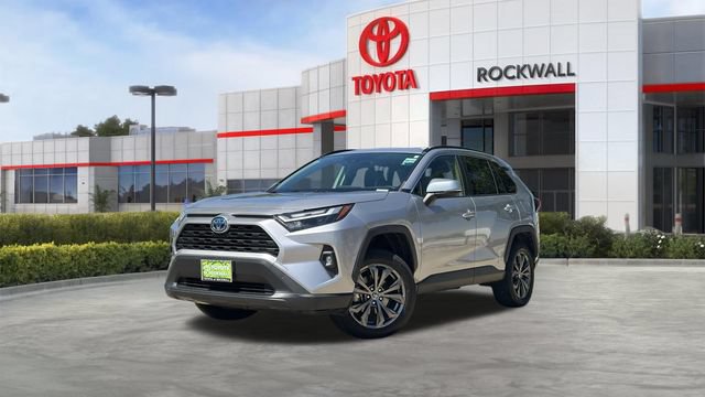 Used 2022 Toyota RAV4 XLE Premium AWD/4WD video 1
