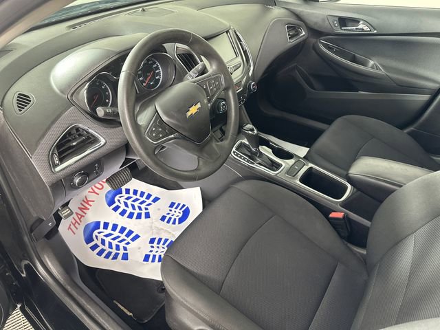 Used 2017 Chevrolet Cruze LT image 22