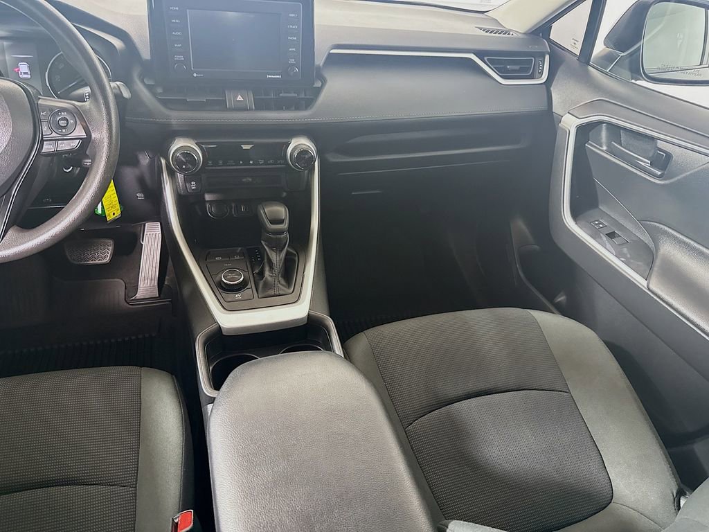Certified 2021 Toyota RAV4 LE image 22