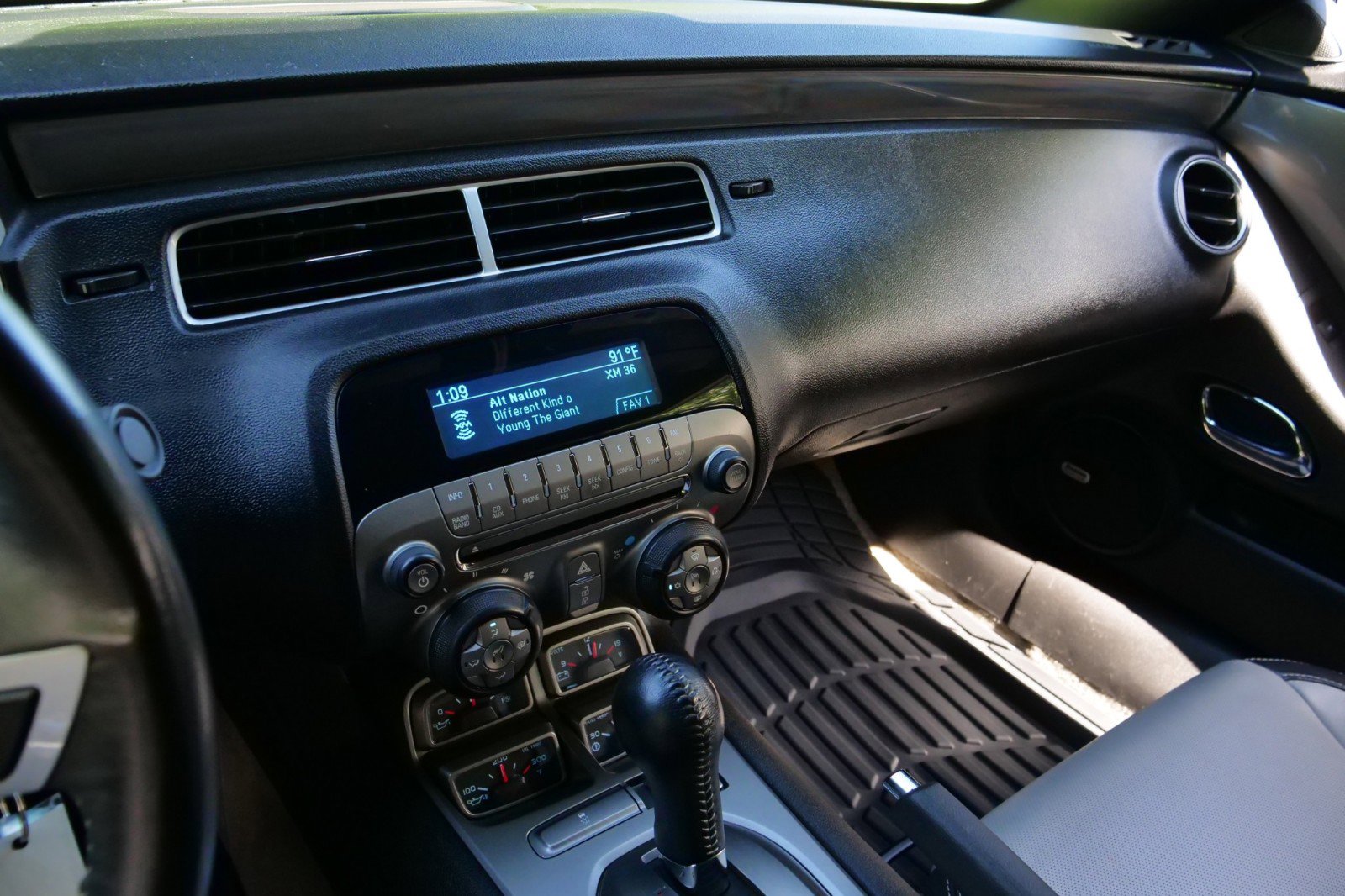 Used 2011 Chevrolet Camaro SS w/ RS Package RWD image 11