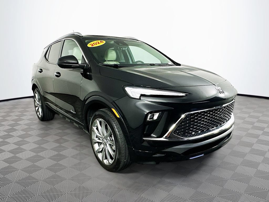 Used 2024 Buick Encore GX Avenir w/ Avenir Technology Package AWD/4WD video 3