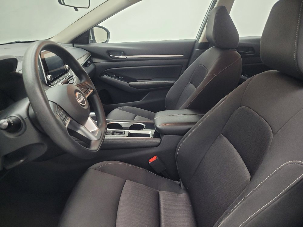 Used 2023 Nissan Altima 2.5 SV image 17