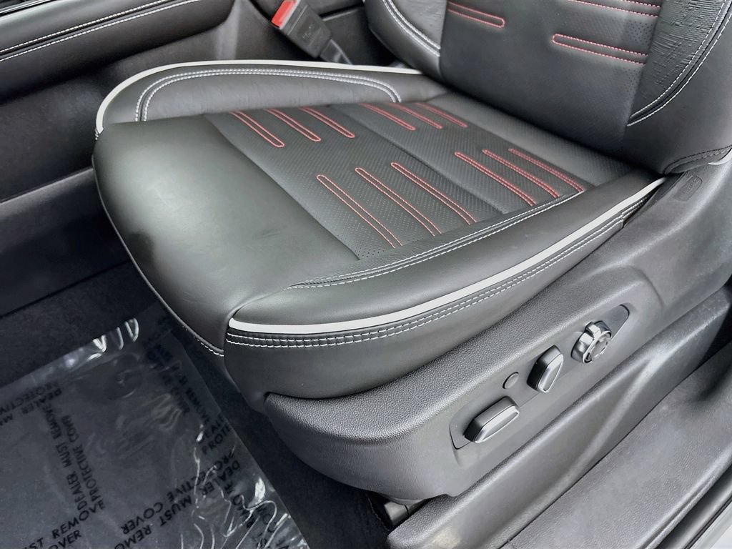 New 2026 GMC Yukon AT4 Ultimate AWD/4WD image 19