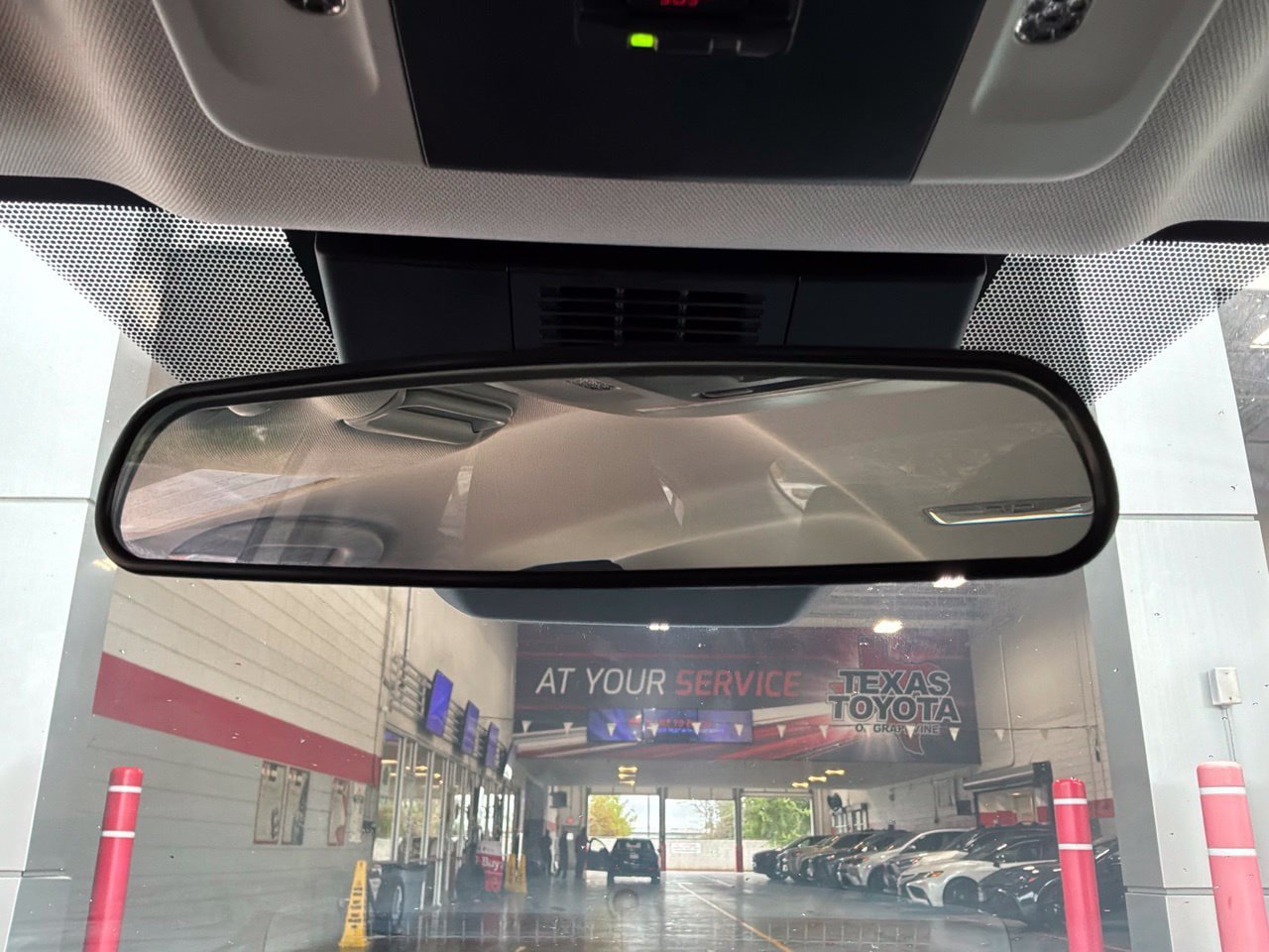 Used 2026 Toyota Camry LE FWD image 18