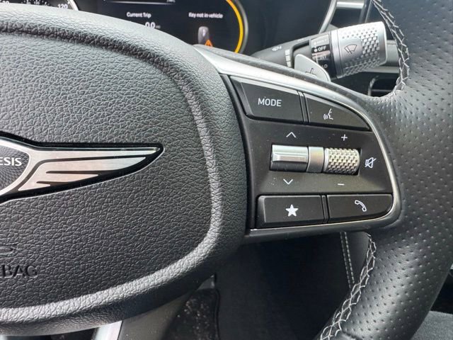 Used 2025 Genesis G70 2.5T image 24