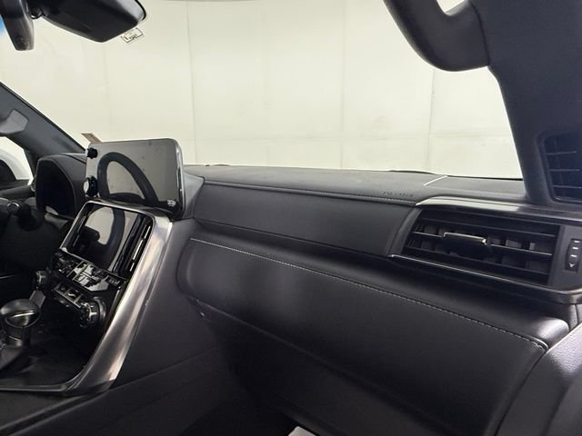 Used 2022 Lexus LX 600 4WD w/ Luxury Package image 29