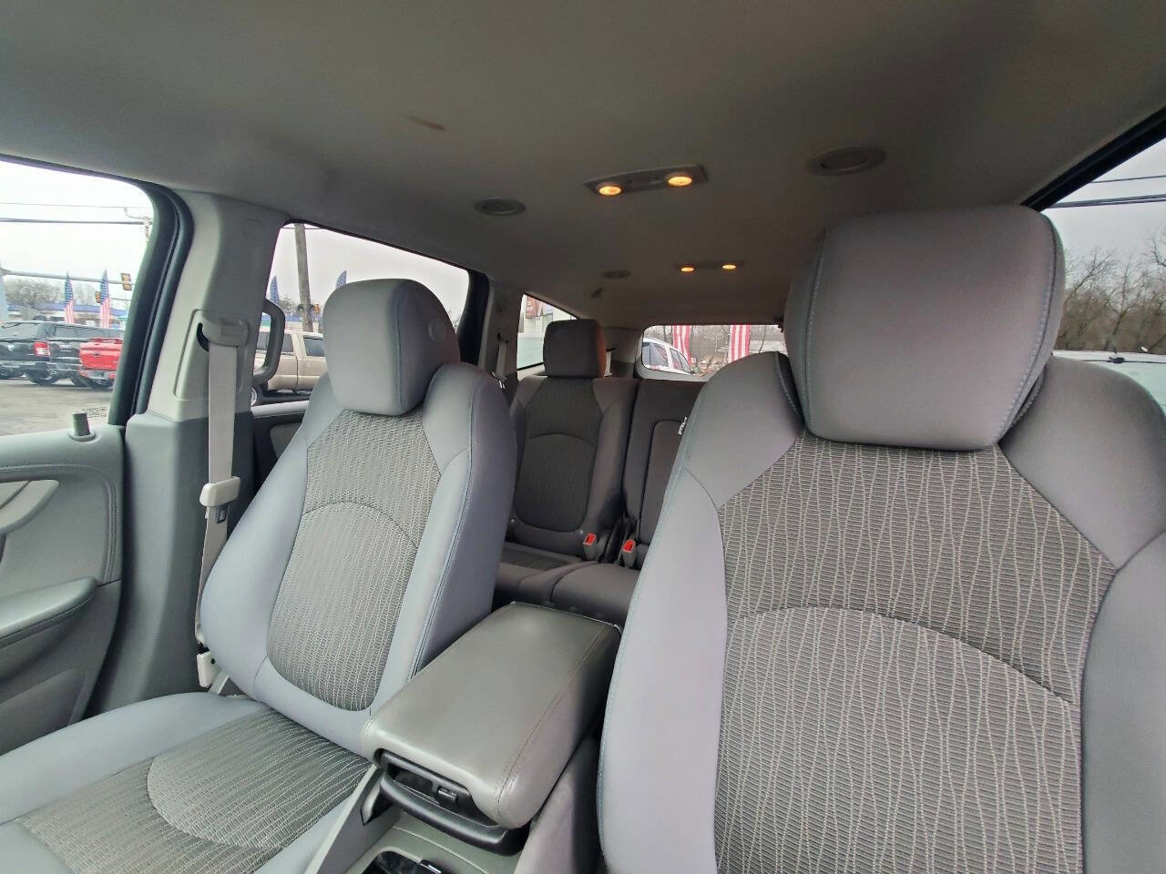 Used 2014 Chevrolet Traverse LS FWD image 22