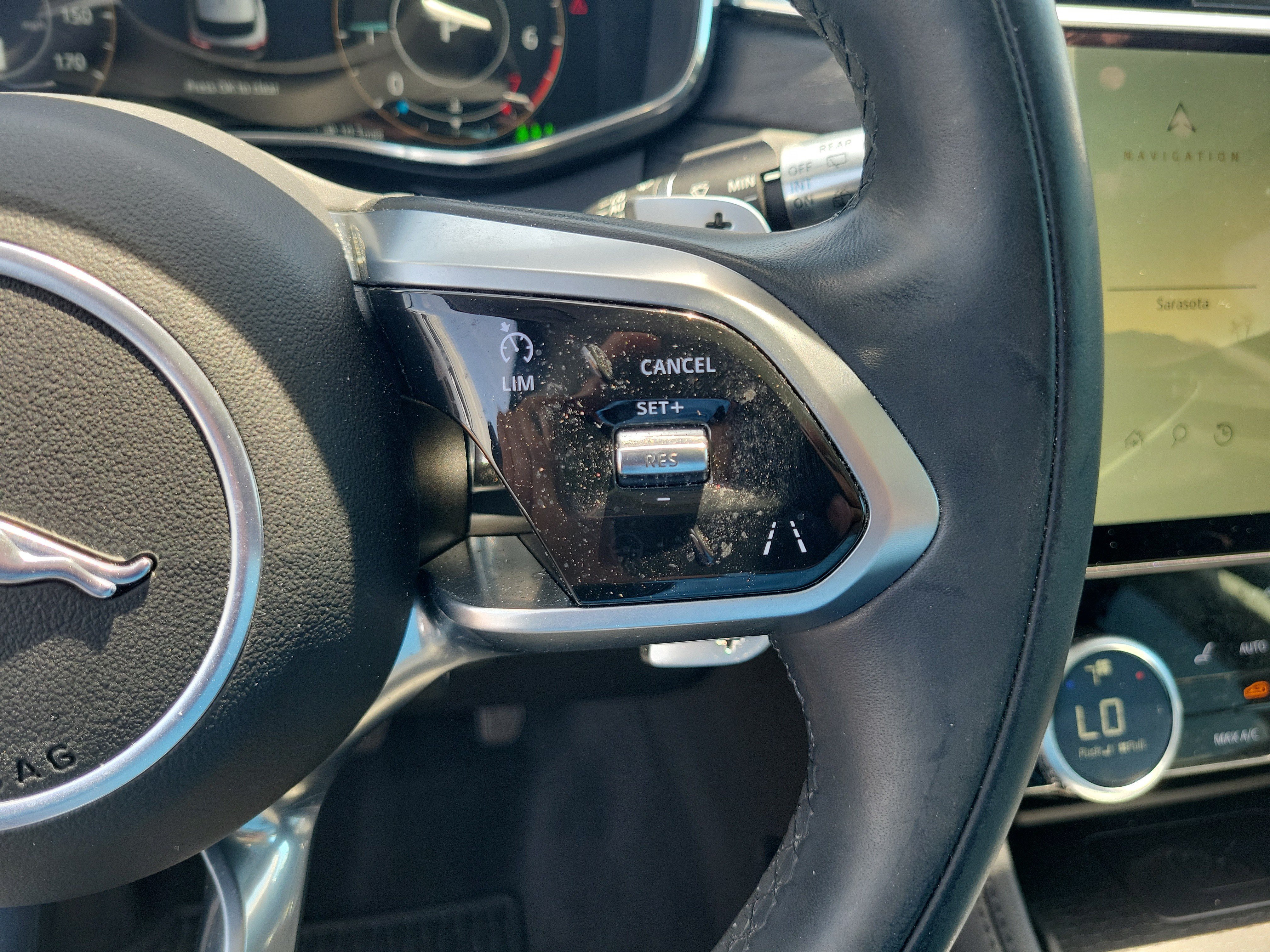 Used 2021 Jaguar F-PACE S AWD/4WD image 24