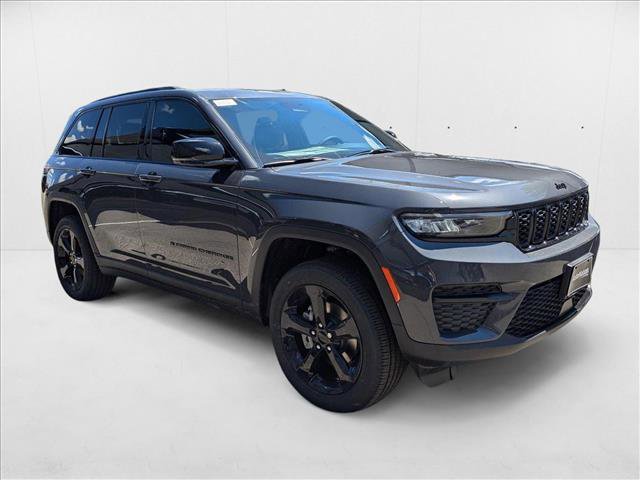 New 2025 Jeep Grand Cherokee Altitude image 6