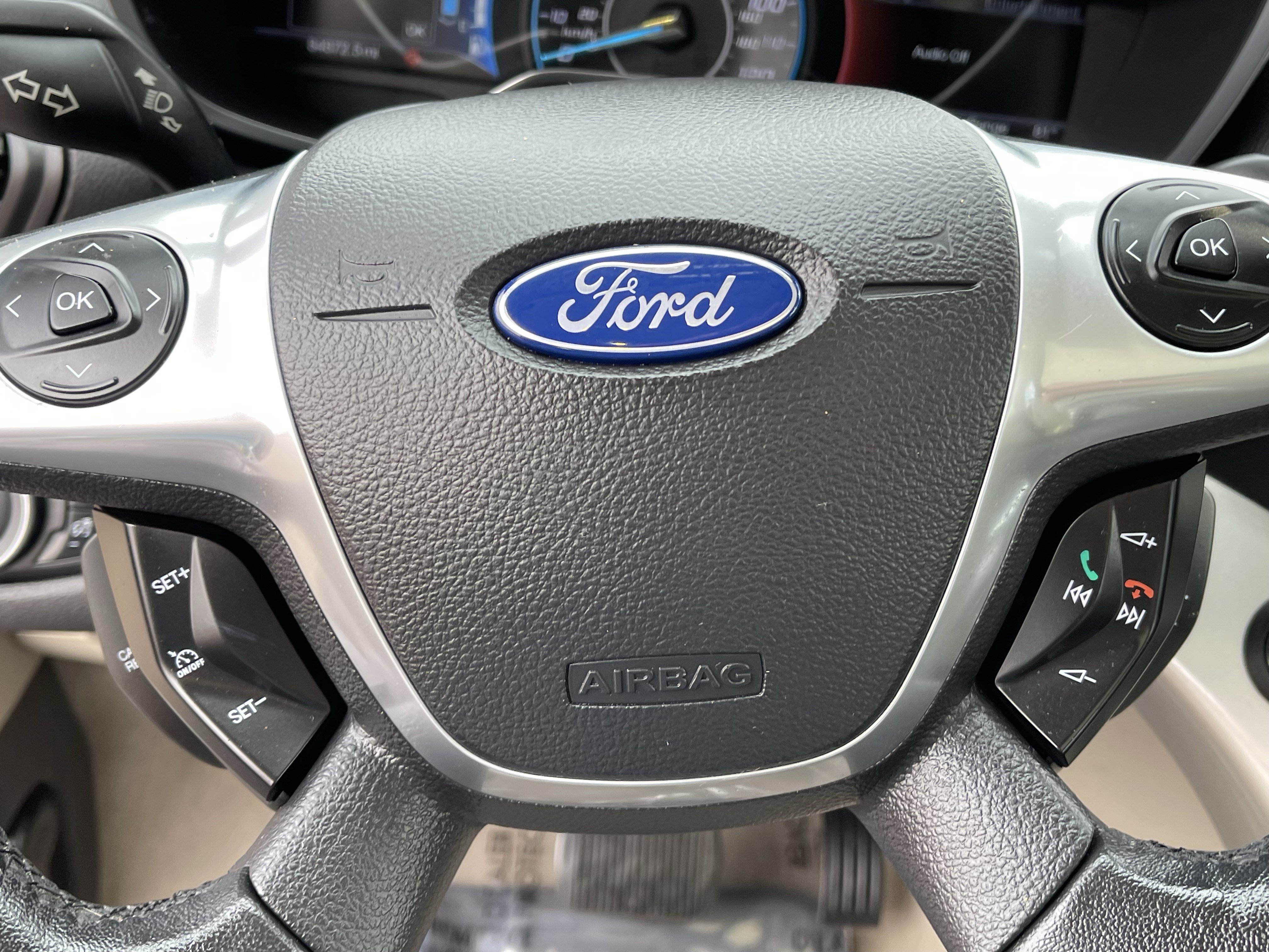 Used 2015 Ford C-MAX Energi SEL w/ Equipment Group 303A FWD image 20