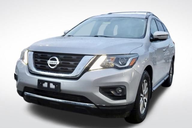 Used 2019 Nissan Pathfinder SV image 7