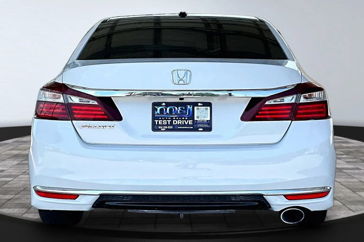 Used 2016 Honda Accord EX-L image 5