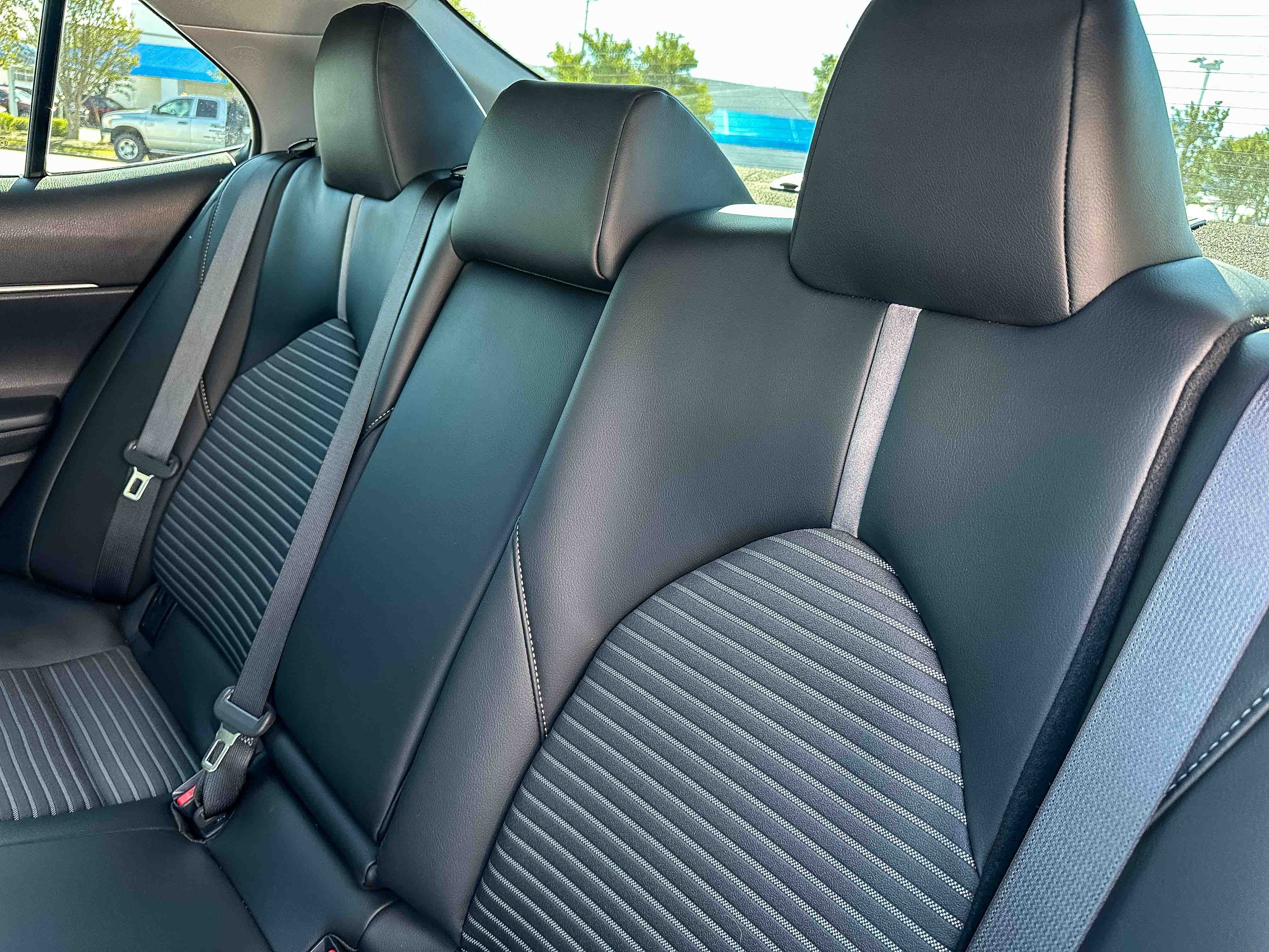 Used 2023 Toyota Camry SE image 19