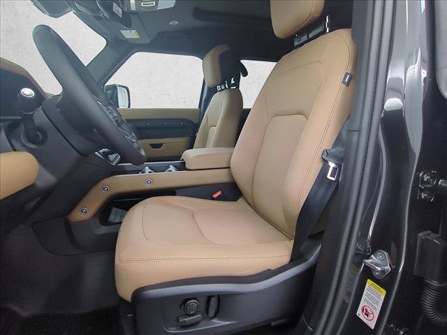 New 2026 Land Rover Defender 110 S AWD/4WD image 4