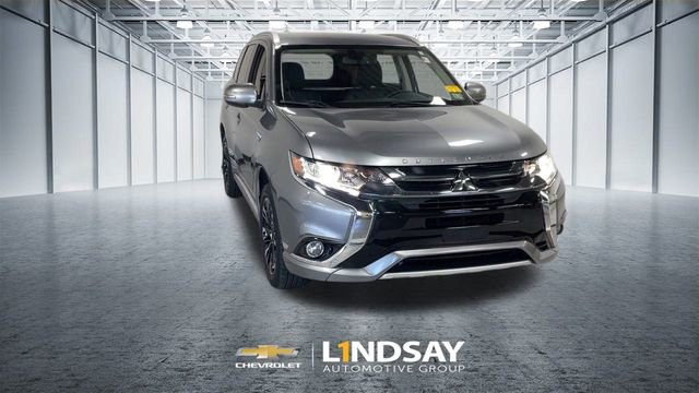 Used 2018 Mitsubishi Outlander SEL image 4