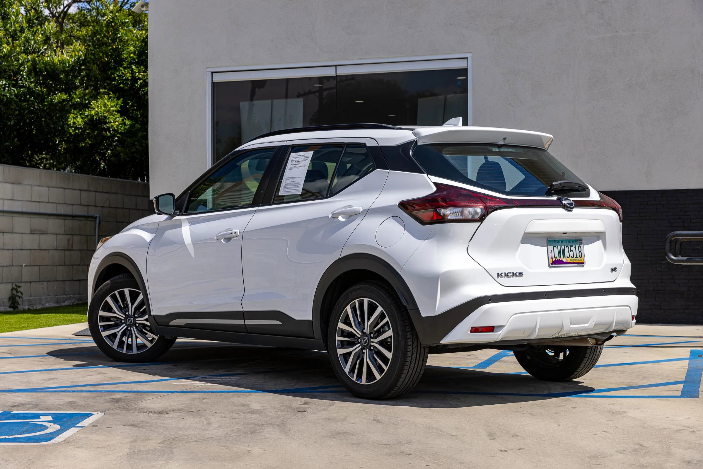Used 2024 Nissan Kicks SR FWD image 12