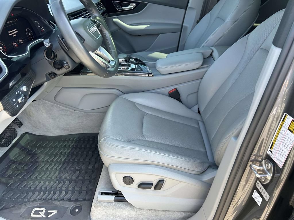 Used 2018 Audi Q7 3.0T Prestige AWD/4WD image 18