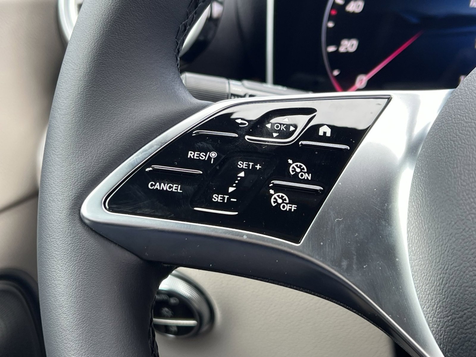 New 2026 Mercedes-Benz GLC 300 4MATIC image 30