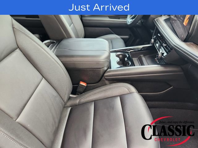 Used 2025 Chevrolet Suburban Z71 w/ Z71 Off-Road Package AWD/4WD image 24